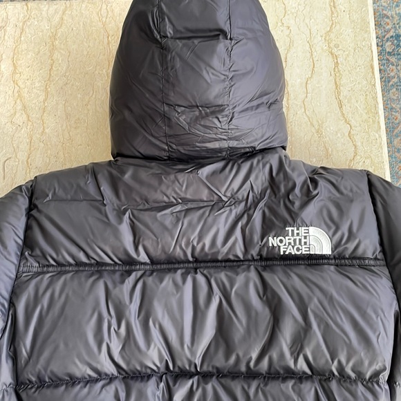 NWT The North Face Women’s NUPTSE Belted Mid Down Jacket. M - Picture 12 of 17